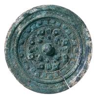 画文帯縁環状乳四神四獣鏡