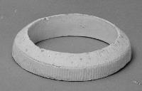 石釧（石膏模造）